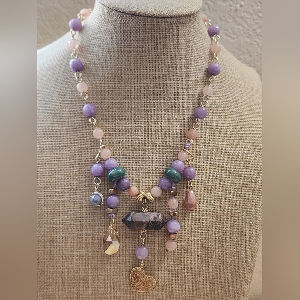 Elegant Multi-Color Beaded Necklace And Quarz Rhodochrosite